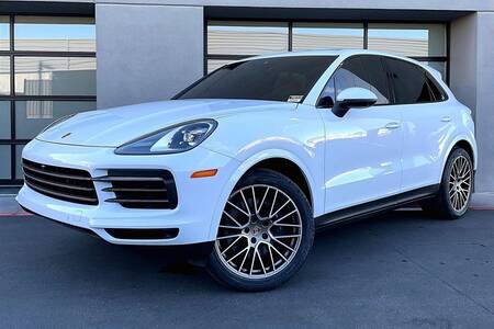 2023 Cayenne Platinum Edition picture #1