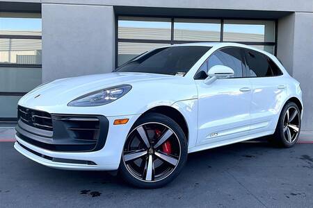 2024 Macan GTS picture #1