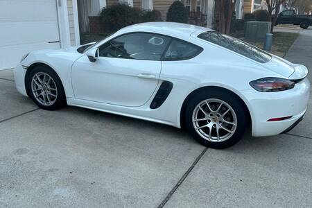 2018 Cayman picture #1