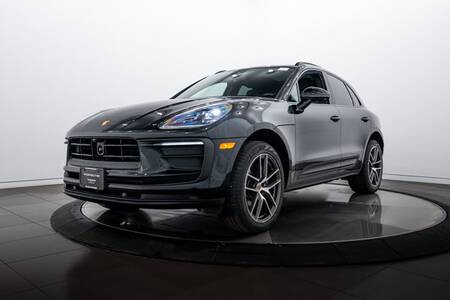 2026 Macan picture #1