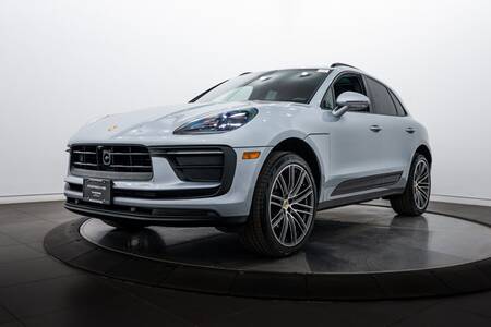 2026 Macan picture #1