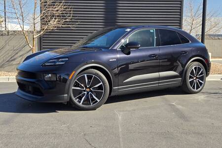 2025 Macan Electric 4 picture #1