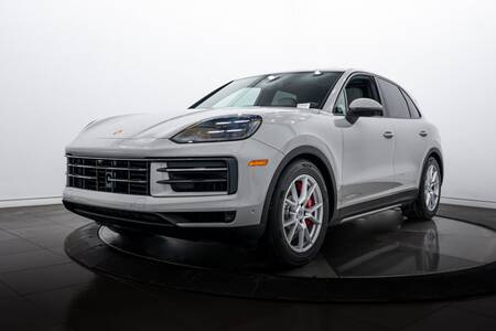 2025 Cayenne S picture #1