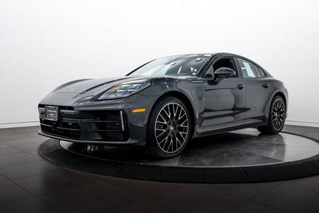2026 Panamera 4 picture #1