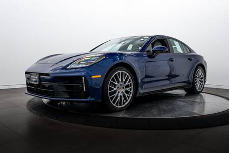 2026 Panamera 4 picture #1