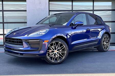 2022 Macan picture #1