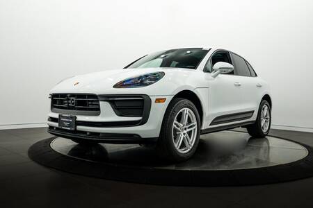 2026 Macan picture #1