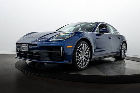 Picture: 2026 Panamera 4 #1
