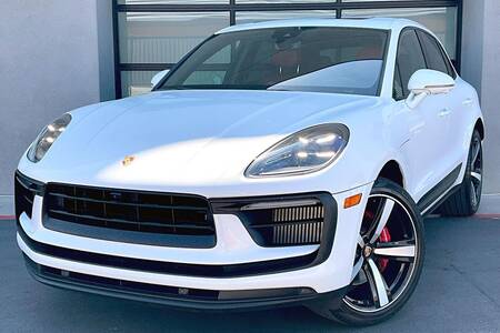 2022 Macan S