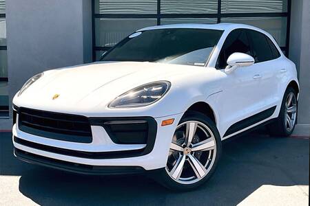 2022 Macan