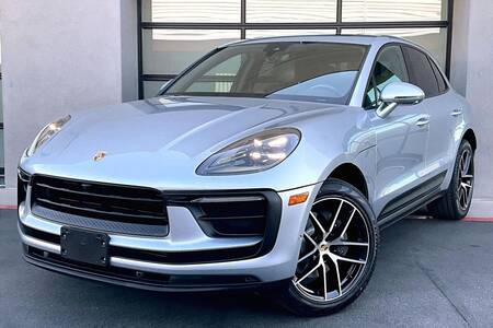 2022 Macan