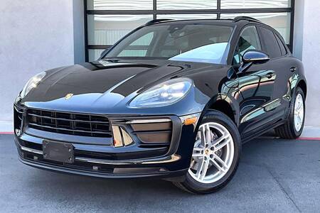 2022 Macan picture #1