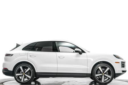 2024 Cayenne -Premium Package Plus, 22 Inch Wheels picture #1