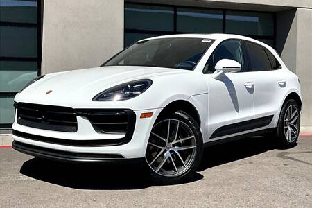 2025 Macan picture #1