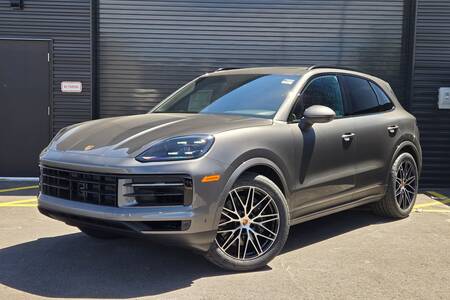 2025 Cayenne picture #1