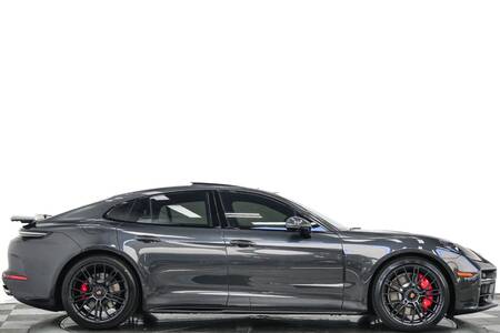 2026 Panamera GTS -Premium Package, Assistance Package picture #1