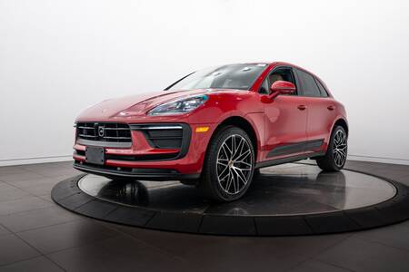 2026 Macan picture #1
