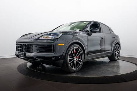 2025 Cayenne S E-Hybrid picture #1