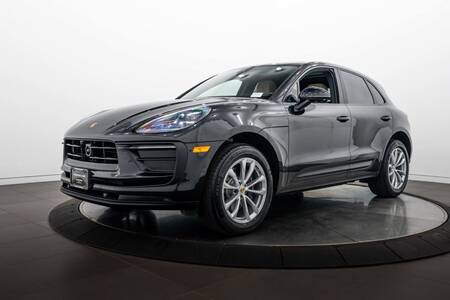 2026 Macan picture #1