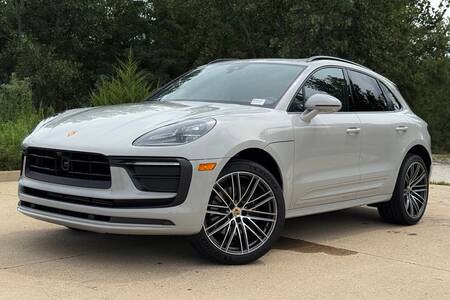 2026 Macan picture #1