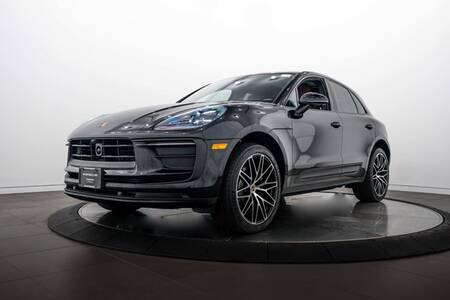 2026 Macan picture #1