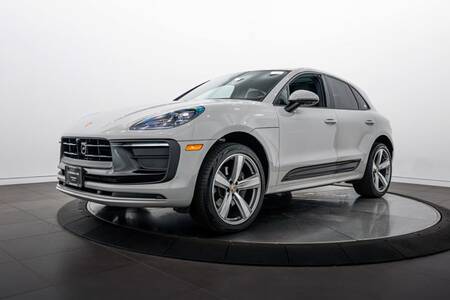 2026 Macan picture #1