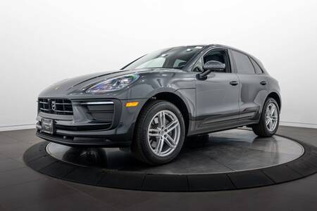 2026 Macan picture #1