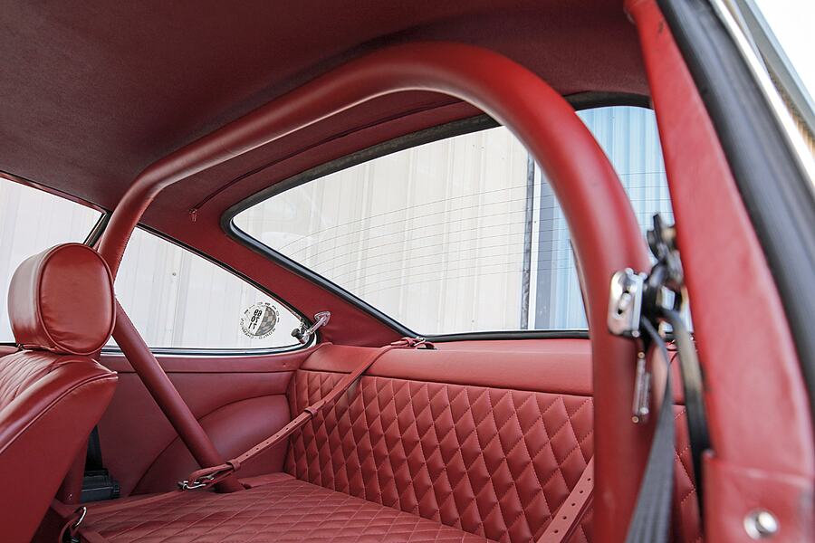 Photo: Undercover Boss 6