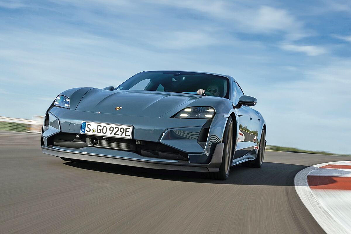 Photo: Electrified Evolution 1