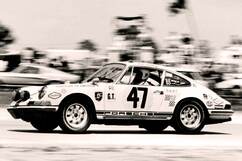 Photo: Heavyweight Lightweight 1