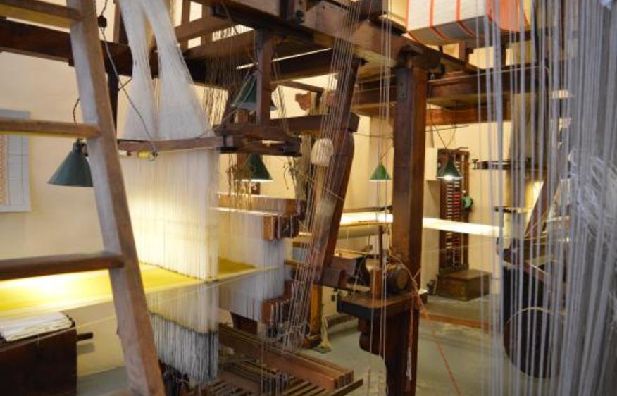 Retrouvez La Maison des Canuts Lyon grâce à VillaVEO