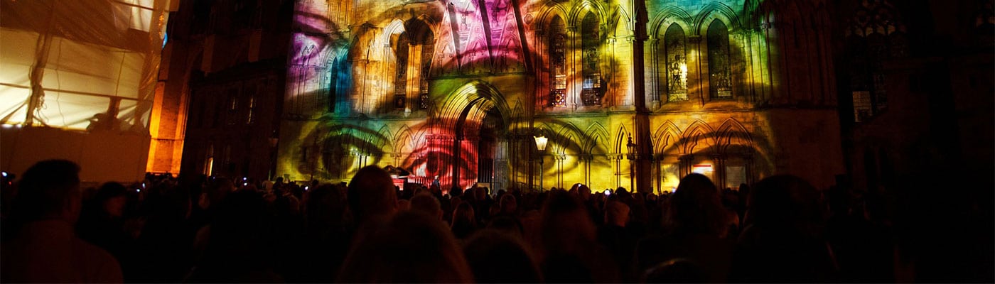 Small-scale Projection Mapping Tips for Event Organizers