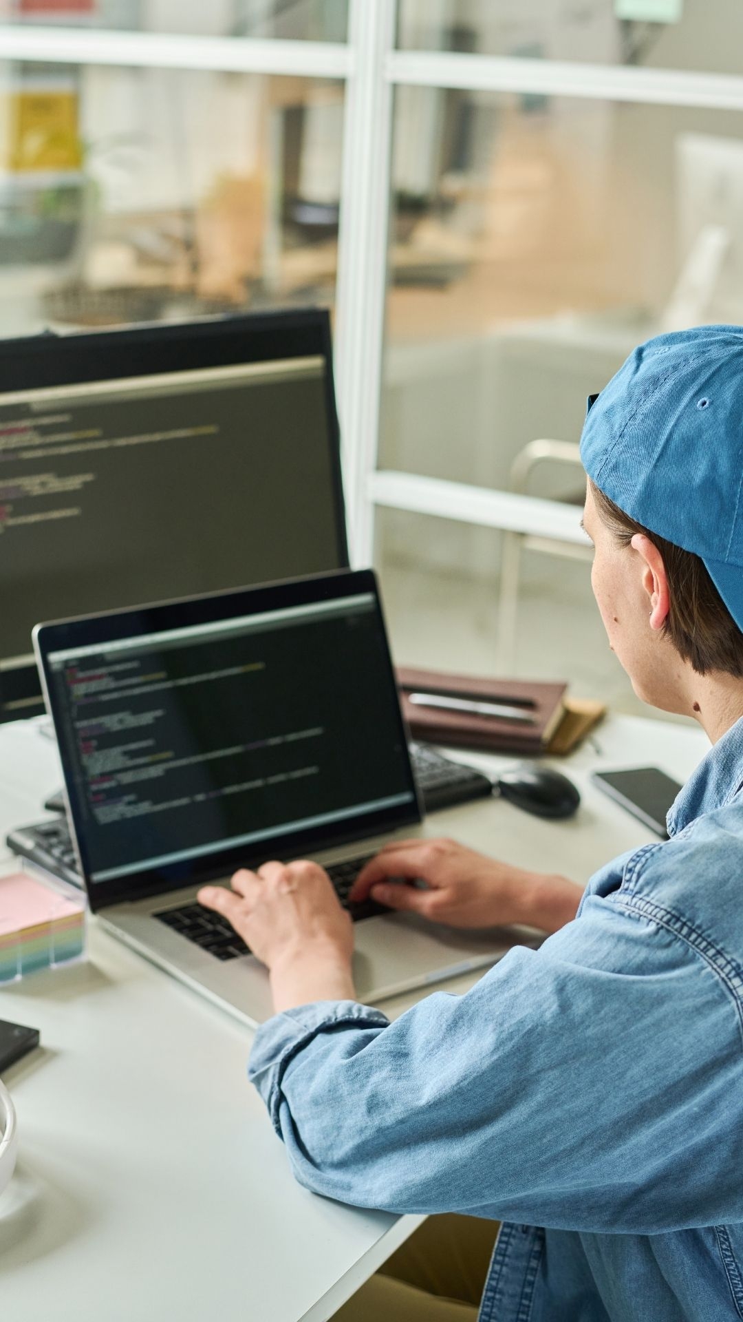 What insights can be gained from analyzing customer interactions across multiple channels?