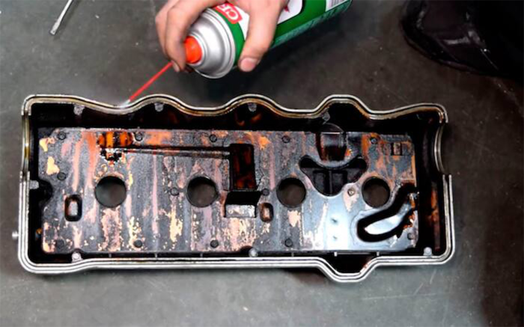 removing old valve cover gasket before replacing