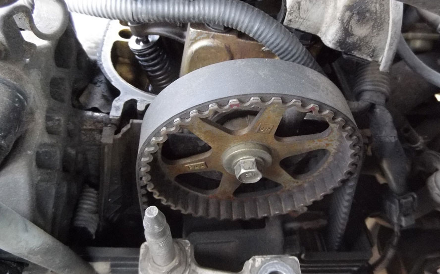 timing belt on a cam gear