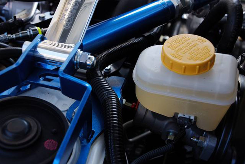 brake fluid reservoir