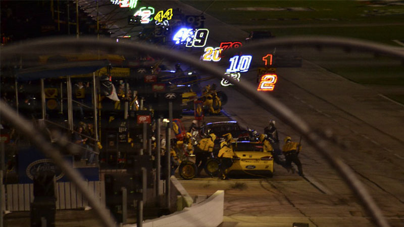 pre-race lineup close to the start of the race