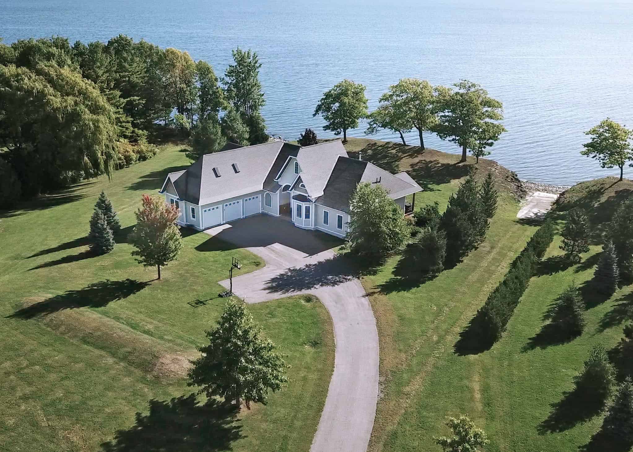 47 Four Winds Lane North Hero Vt