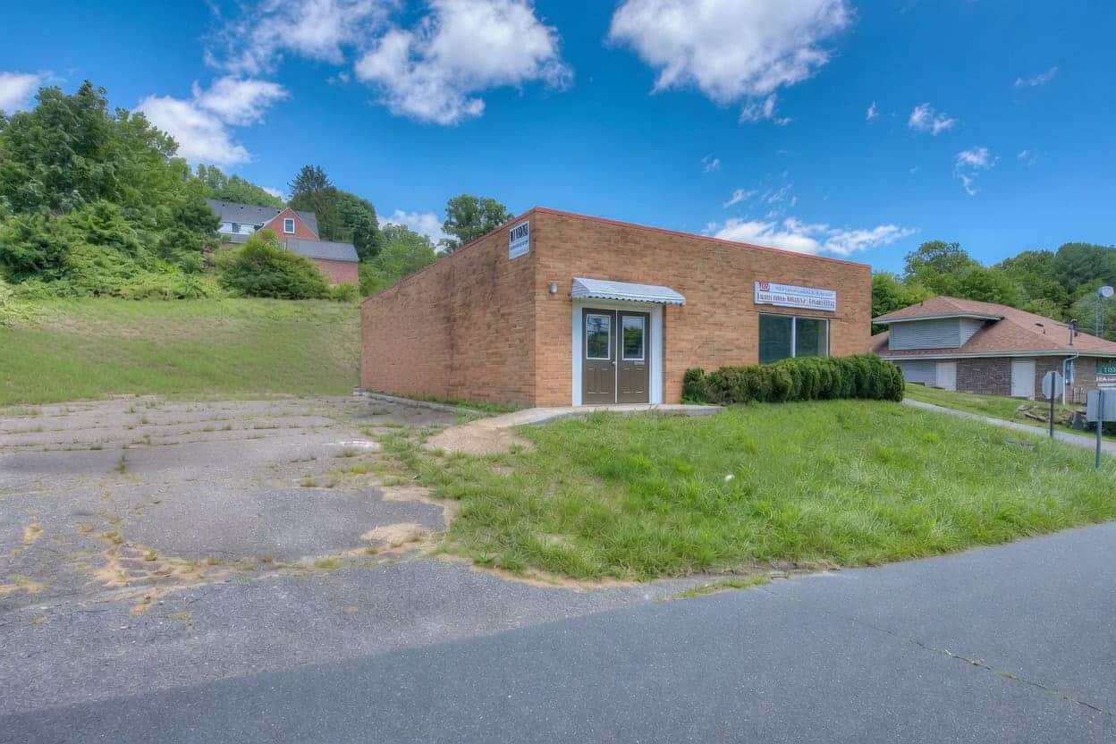 193 Walnut Ave, Spruce Pine, NC 28777