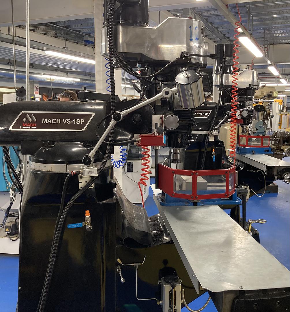 Latest manual milling machine tool investment gives Milton Keynes College’s engineering students a distinct competitive advantage.