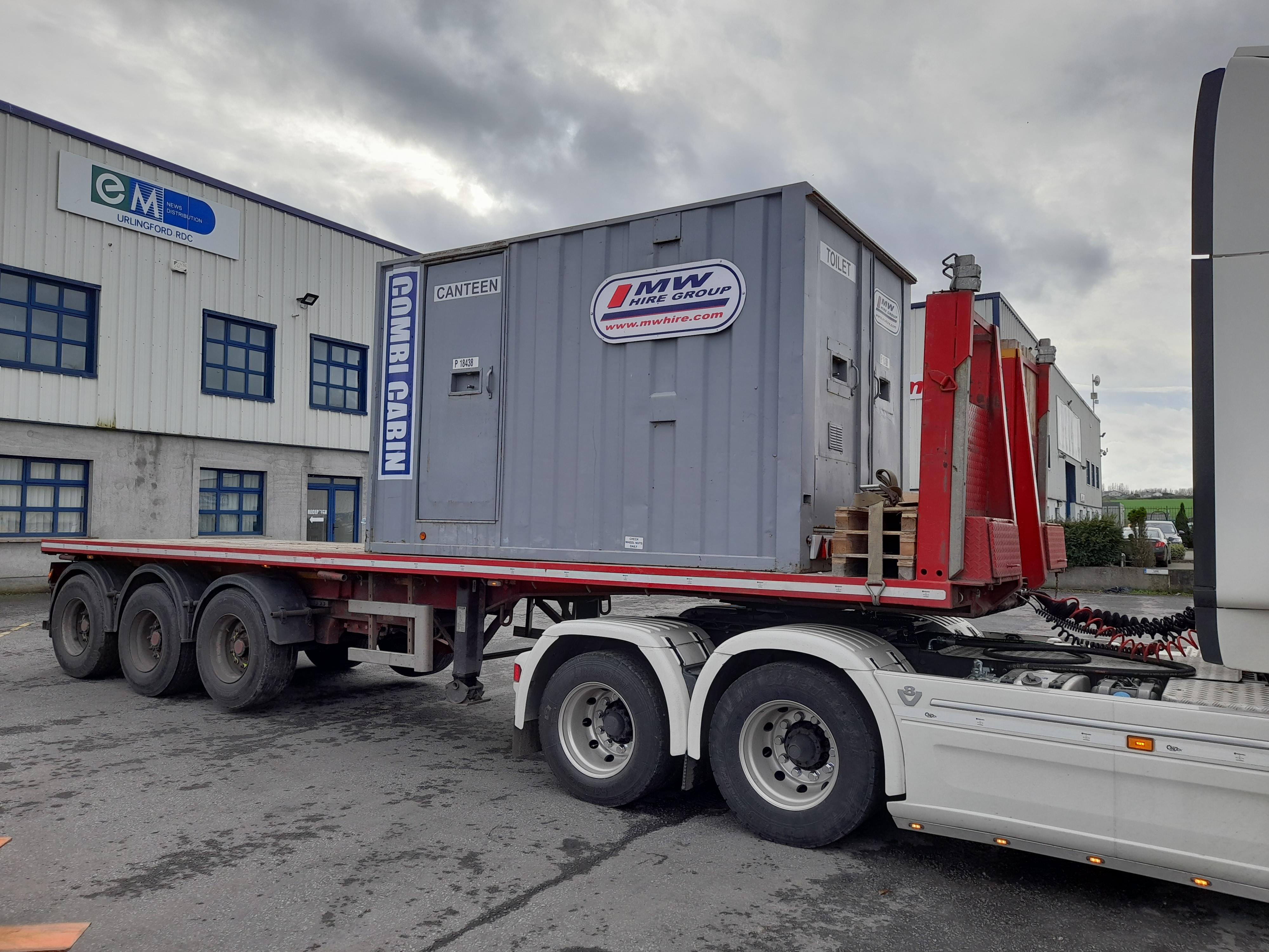 Ex-Rental Towable Welfare Untit complete with Canteen, Toilet and Drying Room SOLD... Customer Collecting 