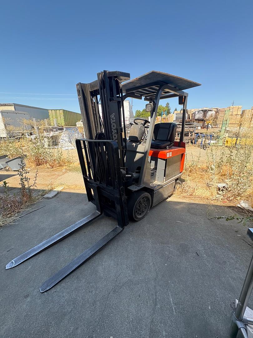 LARGE INDUSTRIAL MACHINERY WAREHOUSE LIQUIDATION 