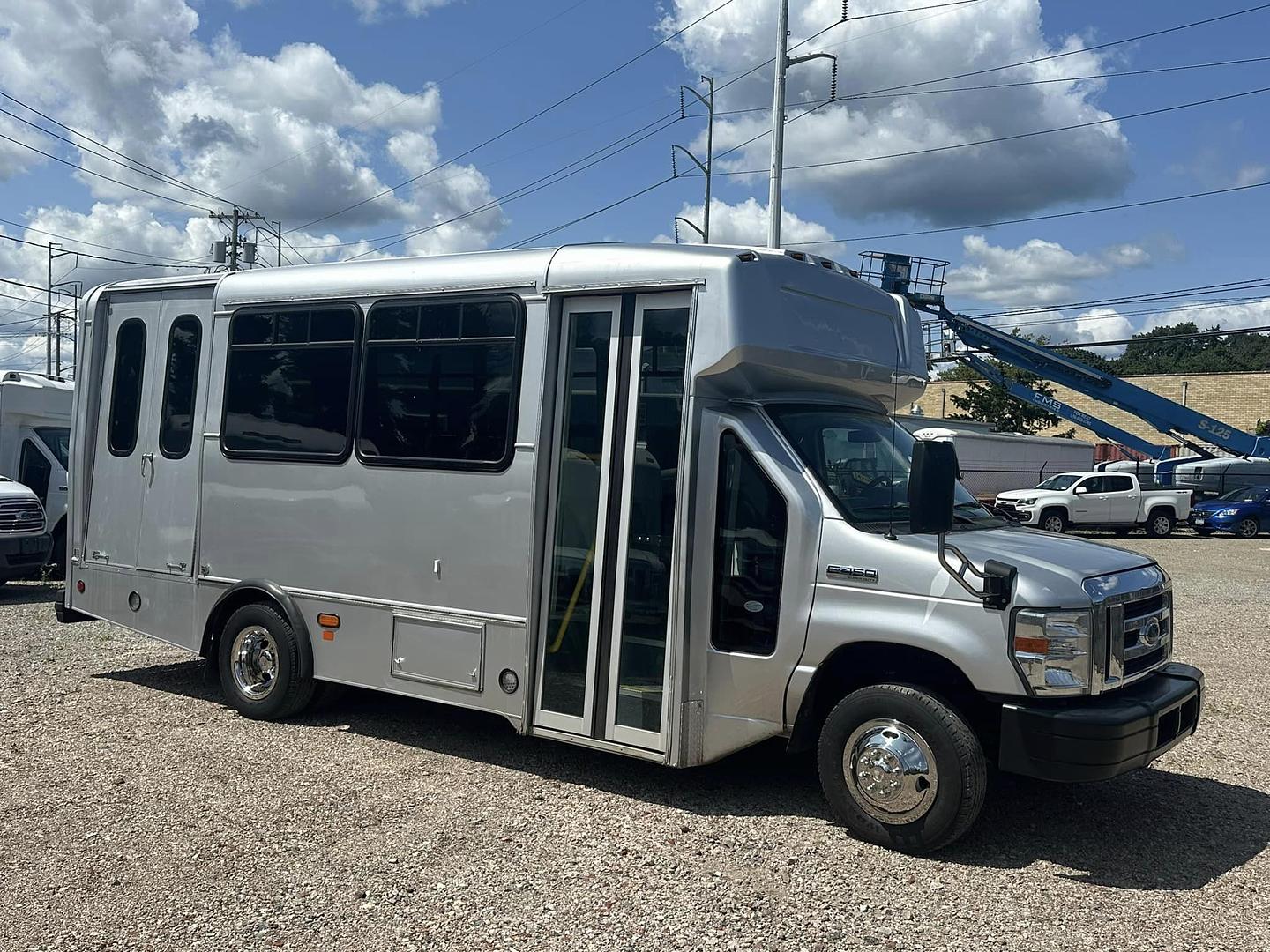 Why Buying a Shuttle Bus Directly From the Dealer Beats Marketplace Scraper Sites