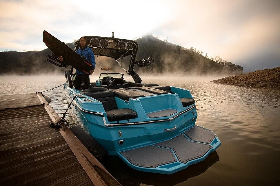 Wakeboard Boat Riding Tips for Beginners