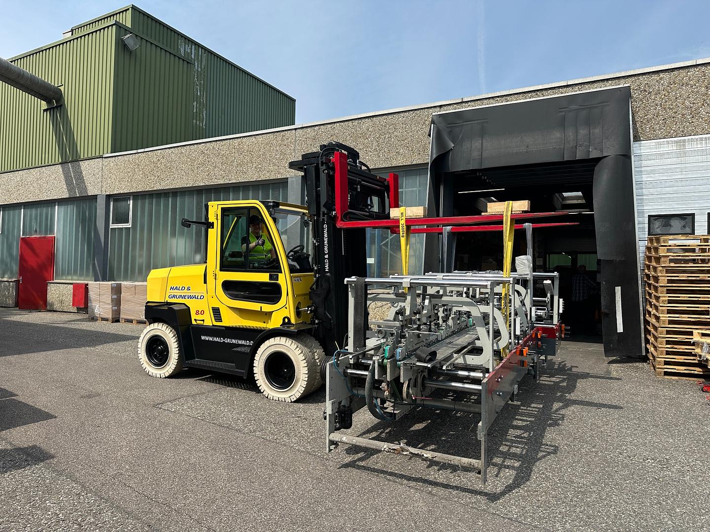 Demontage/Verladung Duran Omega Allpro 110 Faltschachtelklebemaschine