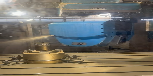 Riproduci video
