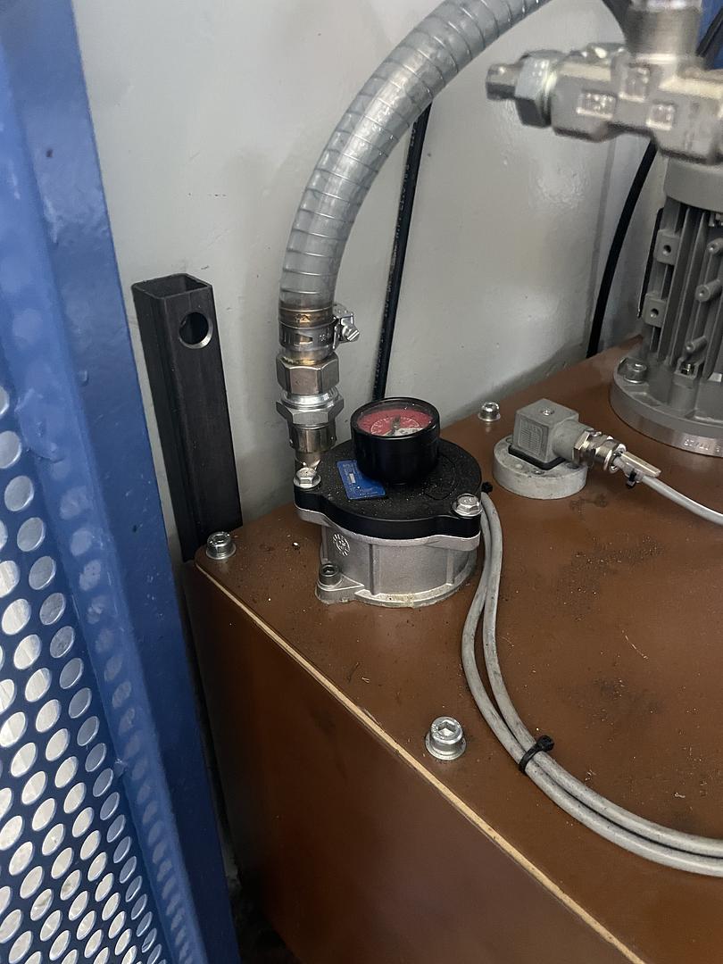 Pressa Mossini 400 ton