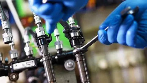 How to Prevent and Manage Contrast Reactions and Complications