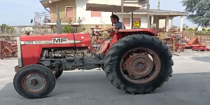Riproduci video