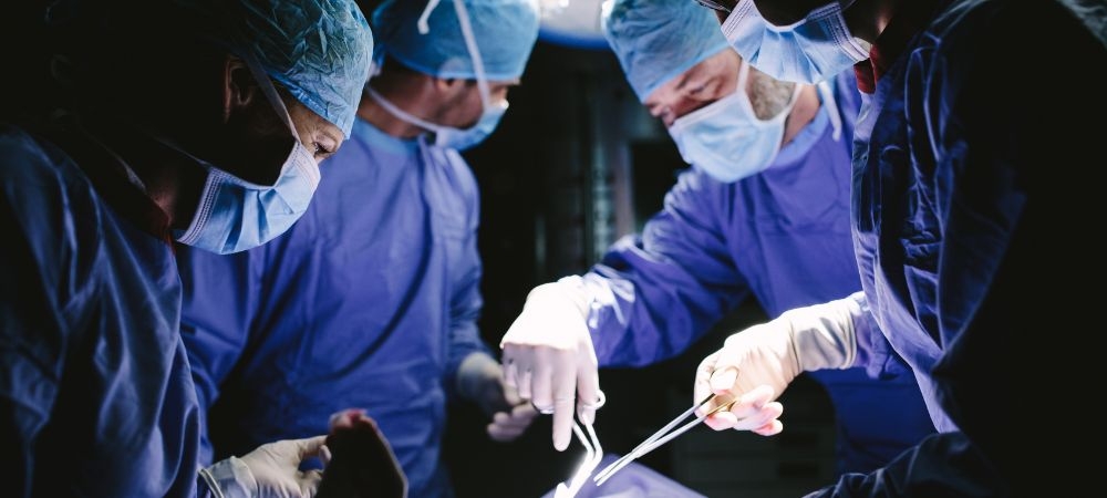 Dr. Alba Reyes: Hair Transplant Institute in Santo Domingo